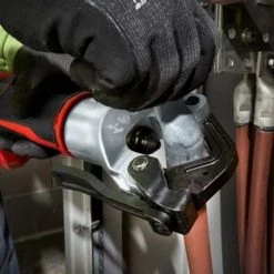 Serre-joint, Presse Et Pince De Serrage MILWAUKEE Sertisseuse Hydraulique Sans Matrice - M18 HDCT-202C - 4933471950 7 Serre-joint, Presse Et Pince De Serrage MILWAUKEE Sertisseuse Hydraulique Sans Matrice - M18 HDCT-202C - 4933471950 -Atelier Chantier Soldes milwaukee sertisseuse hydraulique sans matrice m18 hdct 202c 4933471950 2